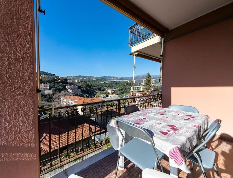 Appartement Casa Lisara à San Lorenzo al Mare Extérieur photo
