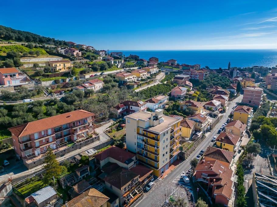 Appartement Casa Lisara à San Lorenzo al Mare Extérieur photo