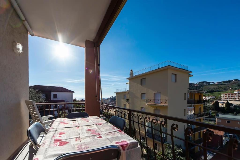 Appartement Casa Lisara à San Lorenzo al Mare Extérieur photo